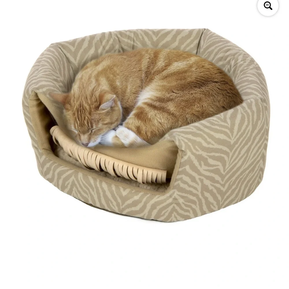 2 In 1 SmartyKat Fringed Honeycomb Convertible Cat Bed Pop Up Or Push Down Tiger